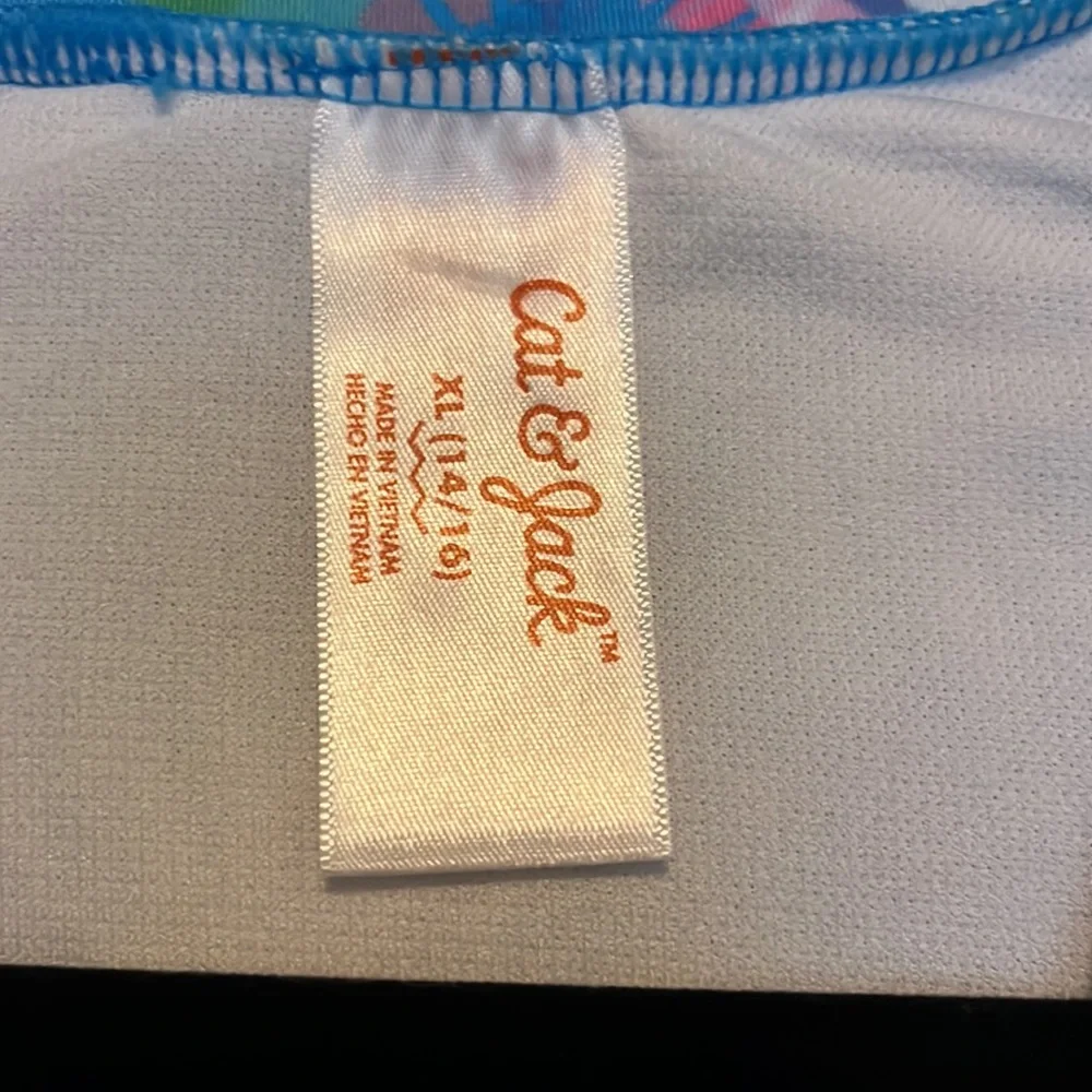 Cat & Jack NWT Girls 14/16 Rash Guard Swim - Picture 3 of 7